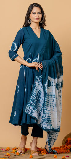 Blue color Salwar Kameez in Cotton fabric with Lace, Printed, Tye n Dye work