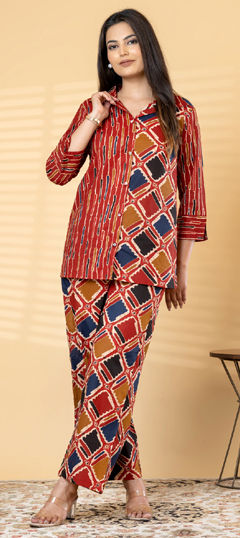 Red and Maroon color Co-ords Set in Cotton fabric with Printed work