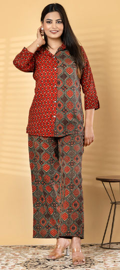 Red and Maroon color Co-ords Set in Cotton fabric with Printed work