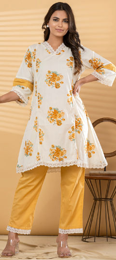 White and Off White color Salwar Kameez in Cotton fabric with Floral, Printed work