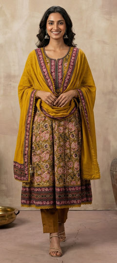Yellow color Salwar Kameez in Cotton fabric with Bugle Beads, Floral, Lace, Mirror, Printed, Sequence work