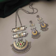 Silver Rodium Polish Red and Maroon color Necklace in Metal Alloy studded with Beads