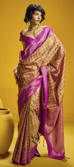Multicolor color Saree in Handloom fabric with Weaving work
