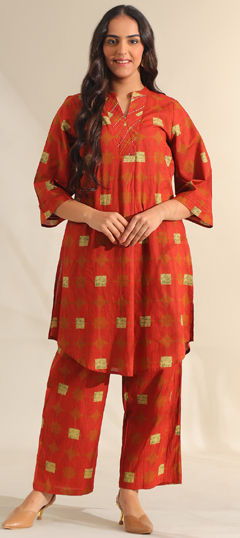 Red and Maroon color Salwar Kameez in Cotton fabric with Printed work