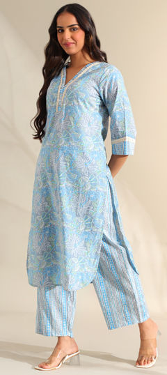 Blue color Salwar Kameez in Cotton fabric with Floral, Printed work