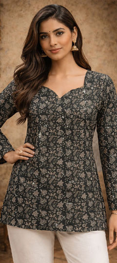 Black and Grey color Tops and Shirts in Muslin fabric with Digital Print work