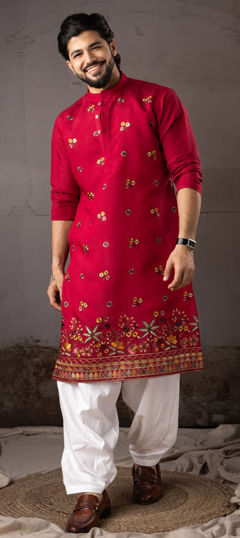 Red and Maroon color Kurta Pyjamas in Silk fabric with Embroidered work