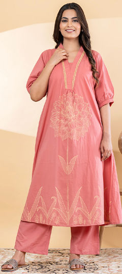 Pink and Majenta color Salwar Kameez in Cotton fabric with Lace, Printed work