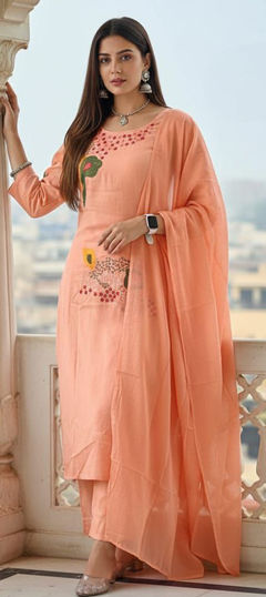 Pink and Majenta color Salwar Kameez in Cotton fabric with Embroidered, Thread work