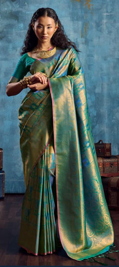 Green color Saree in Silk fabric with Weaving work
