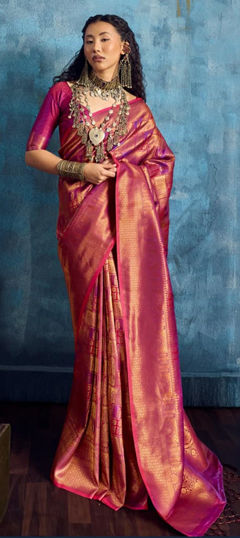 Pink and Majenta color Saree in Silk fabric with Weaving work
