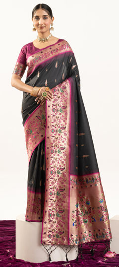 Black and Grey color Saree in Banarasi Silk fabric with Weaving work