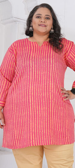Pink and Majenta color Kurti in Rayon fabric with Printed work
