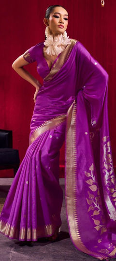 Purple and Violet color Saree in Linen fabric with Weaving work