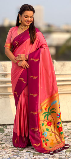 Pink and Majenta color Saree in Silk fabric with Weaving, Zari work