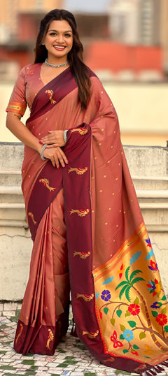 Pink and Majenta color Saree in Silk fabric with Weaving, Zari work