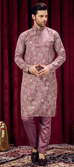 Pink and Majenta color Kurta Pyjamas in Blended Cotton fabric with Floral, Foil Print work