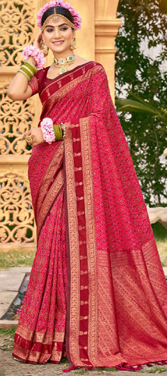 Pink and Majenta color Saree in Silk fabric with Weaving, Zari work