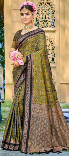 Green color Saree in Silk fabric with Weaving work
