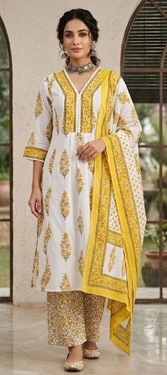 White and Off White color Salwar Kameez in Cotton fabric with Printed work