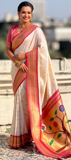 White and Off White color Saree in Silk fabric with Weaving work