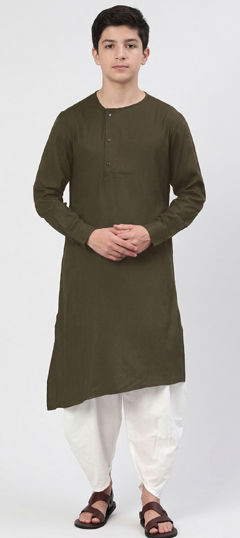 Green color Boys Dhoti Kurta in Blended Cotton fabric with Thread work