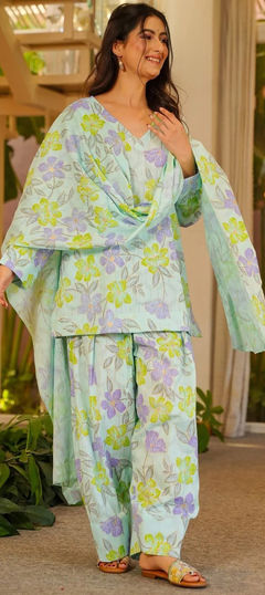 Blue color Salwar Kameez in Cotton fabric with Digital Print, Floral work