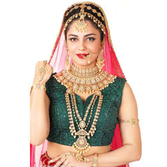 Gold Rodium Polish White and Off White color Necklace in Metal Alloy studded with Kundan