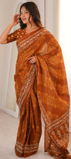 Beige and Brown color Saree in Chiffon fabric with Printed work