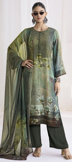Green color Salwar Kameez in Crepe Silk fabric with Digital Print, Floral work