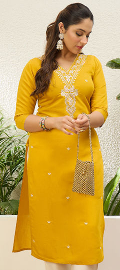 Yellow color Kurti in Blended fabric with Embroidered work