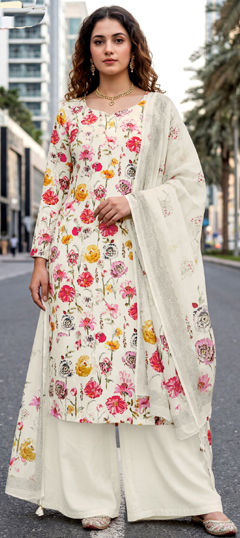 Multicolor color Salwar Kameez in Crepe Silk fabric with Digital Print, Floral work