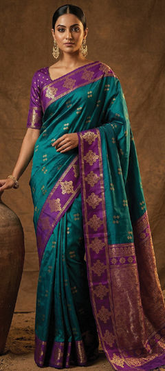 Green color Saree in Silk fabric with Weaving work