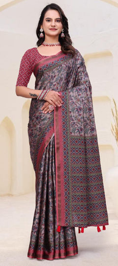 Black and Grey, Red and Maroon color Saree in Mul Cotton fabric with Printed work