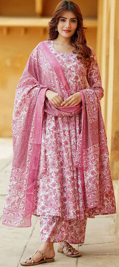 Pink and Majenta color Salwar Kameez in Rayon fabric with Printed work
