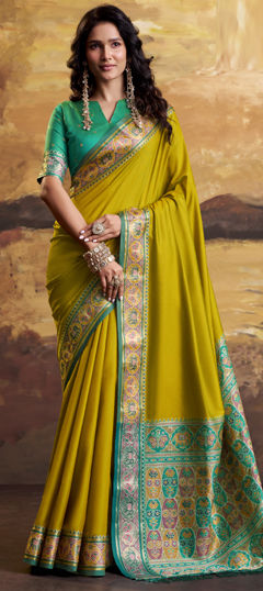 Green, Yellow color Saree in Patola Silk fabric with Thread, Weaving work