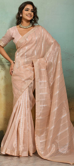 Pink and Majenta color Saree in Silk fabric with Weaving work