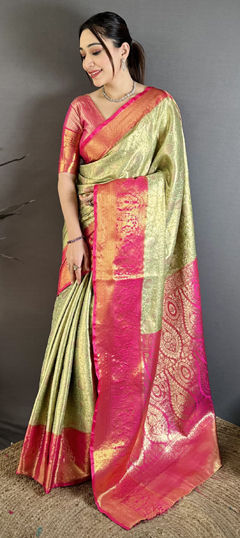 Green color Saree in Kanchipuram Silk fabric with Weaving work