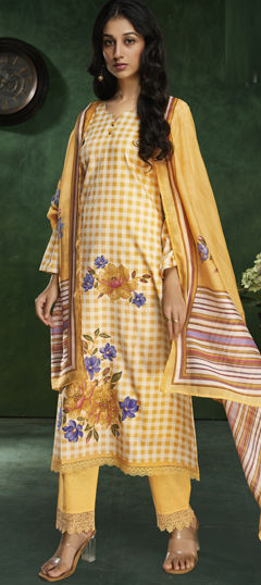 Yellow color Salwar Kameez in Cotton fabric with Digital Print, Floral work