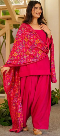 Pink and Majenta color Salwar Kameez in Crepe Silk fabric with Printed, Thread work
