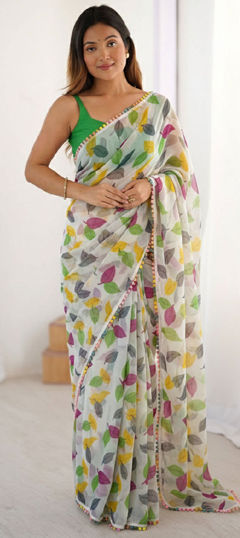 Green color Saree in Chiffon fabric with Floral, Printed work
