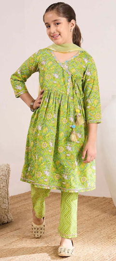 Green color Kids Salwar in Cotton fabric with Floral, Lace, Printed work