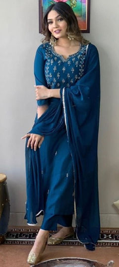 Blue color Salwar Kameez in Blended Cotton fabric with Embroidered work