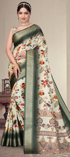 Green color Saree in Silk cotton fabric with Digital Print, Floral work