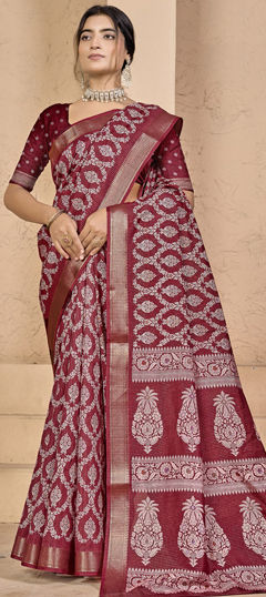 Red and Maroon color Saree in Silk fabric with Weaving work