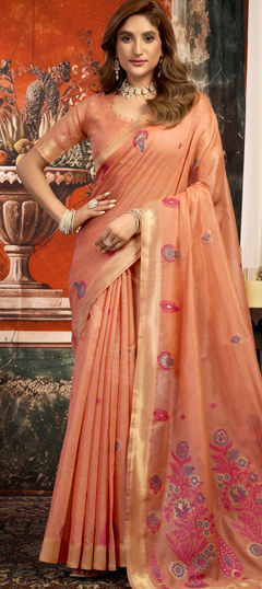 Pink and Majenta color Saree in Cotton fabric with Weaving work