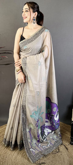 Black and Grey color Saree in Cotton fabric with Printed work