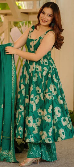 Green color Salwar Kameez in Muslin fabric with Digital Print, Tye n Dye work
