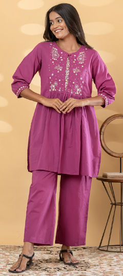 Pink and Majenta color Co-ords Set in Cotton fabric with Embroidered work