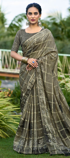 Green color Saree in Silk fabric with Printed work